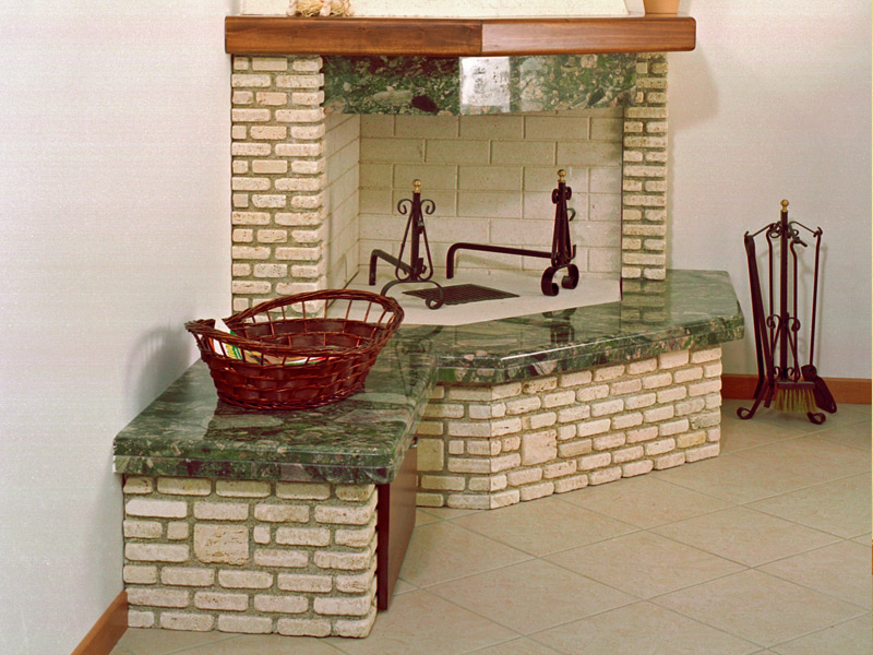 Caminetti carfagna camini classici camino bambù bastia umbra ... Rivestimento termocamino classico