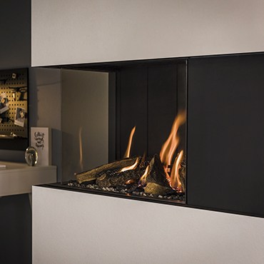 Trimline Fires 63 Corner - Caminetto a Gas bifacciale con rivestimento interno lamellare