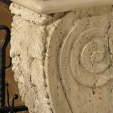 Camelia caminetto cornice in pietra scolpito a mano da Caminetti Carfagna