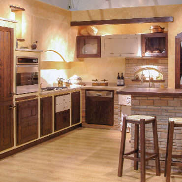 Edera Cucina Rustica in vera muratura e legno castagno massello tarlato - realizzata da Caminetti Carfagna