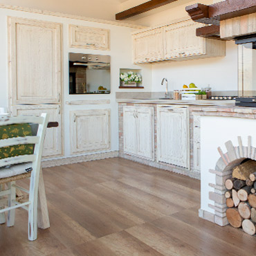 Mandorlo Cucina Rustica in muratura stile country - realizzata da Caminetti Carfagna