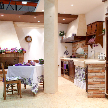 Vischio Cucina Rustica in muratura stile country - realizzata da Caminetti Carfagna