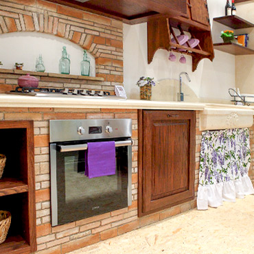 Vischio Cucina Rustica in legno massello - realizzata da Caminetti Carfagna