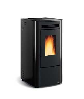 Ketty colore Nero stufa a pellet ventilata La Nordica Extraflame Caminetti Carfagna