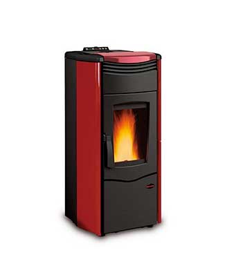 Melinda Idro colore Bordeaux termostufa a pellet La Nordica Extraflame Caminetti Carfagna